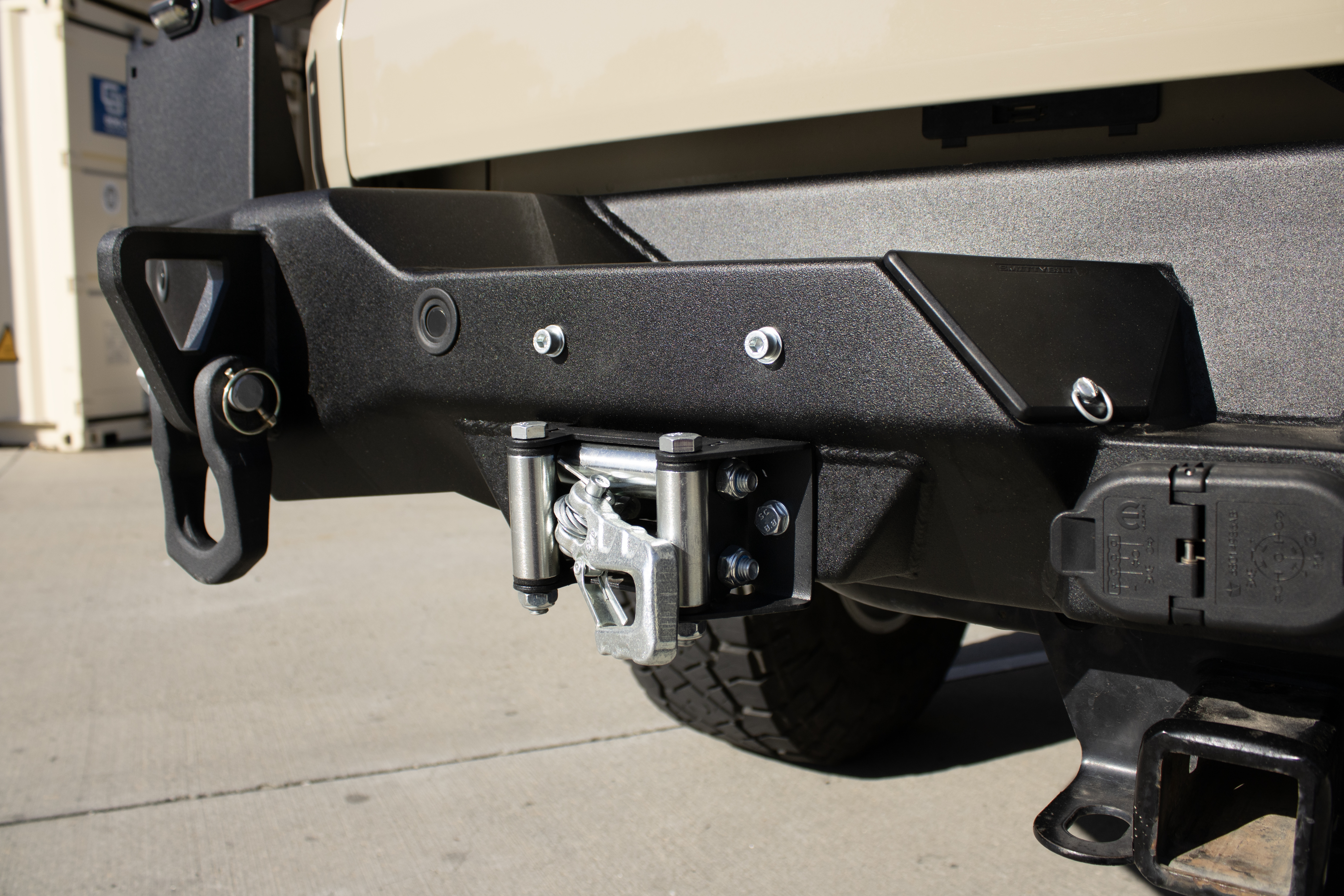 XRC Gen 3 Rear Winch Bumper – Textured Black (20+ JT) – 79868 view 2