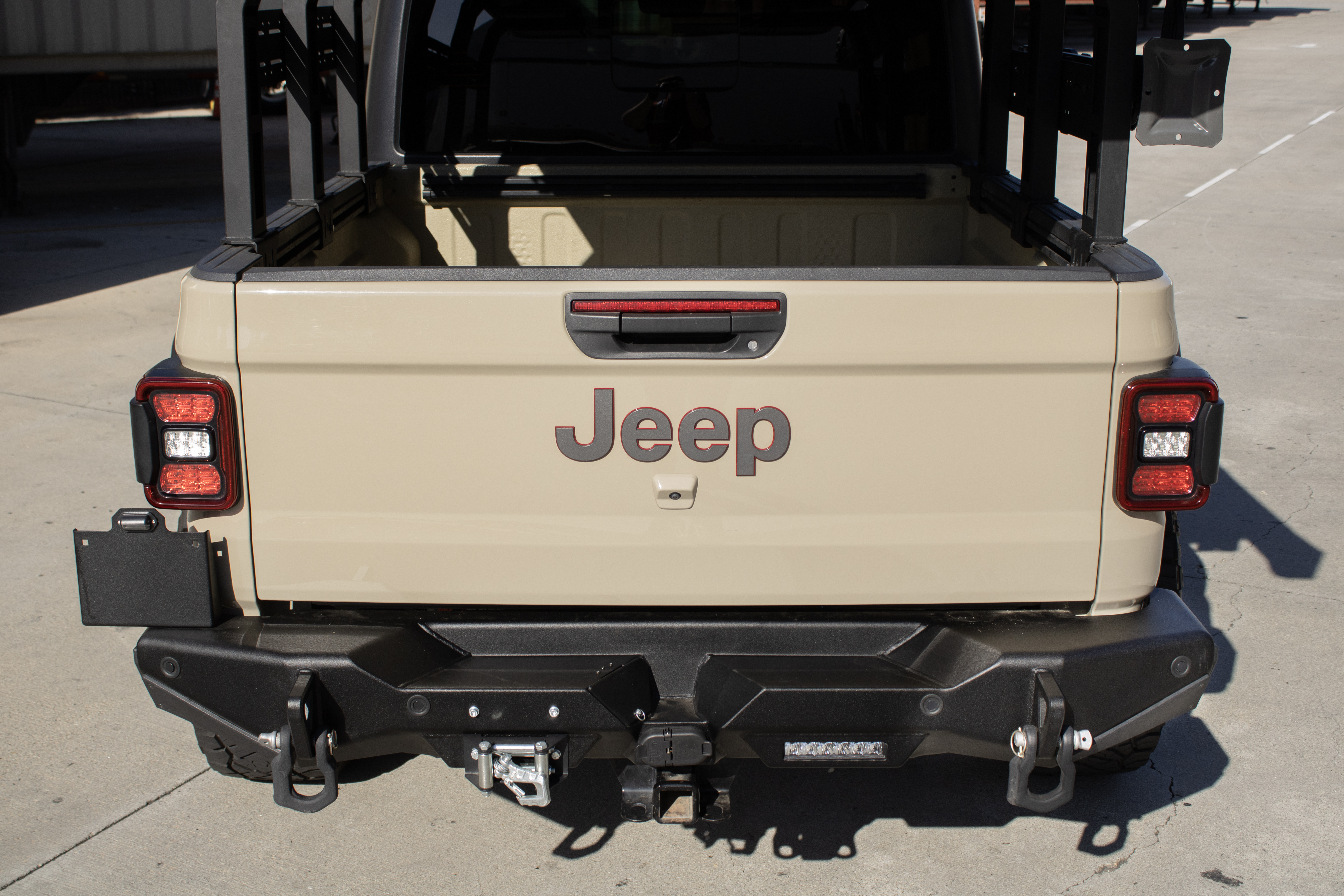 XRC Gen 3 Rear Winch Bumper – Textured Black (20+ JT) – 79868 view 5