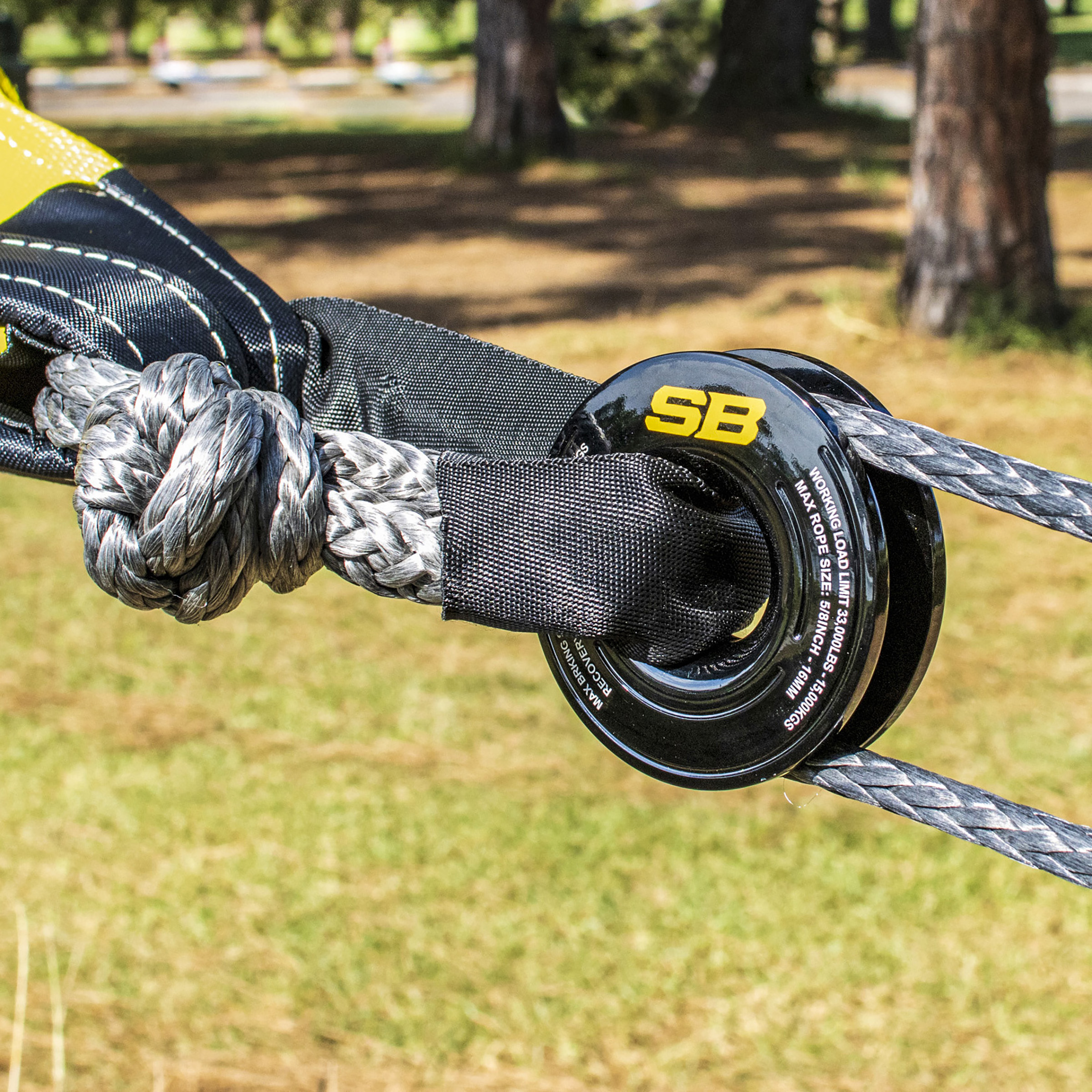 Soft Shackle w/ Recovery Ring – 33K Rating view 5
