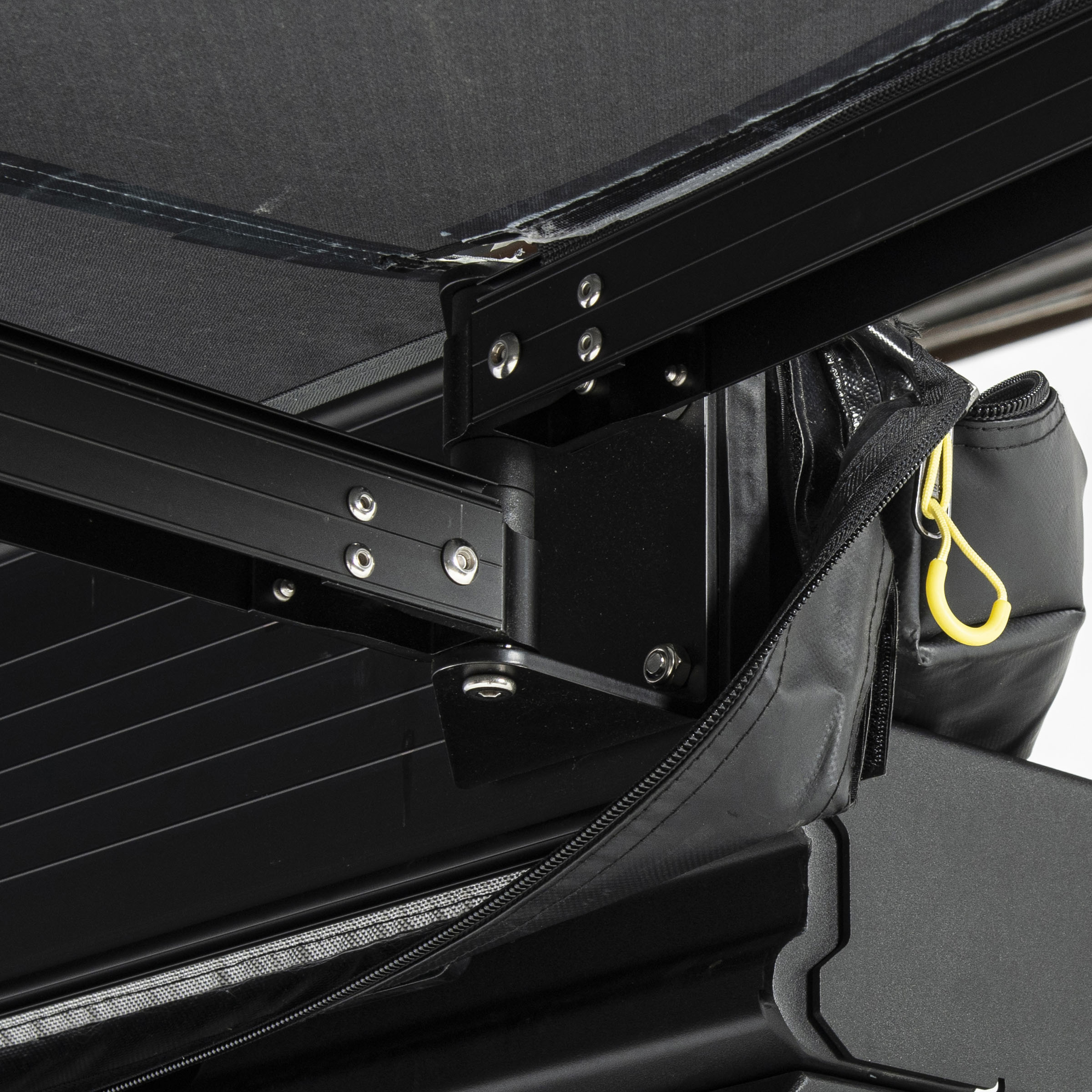 Overlanding 270 Degree Awning – Driver Side view 10