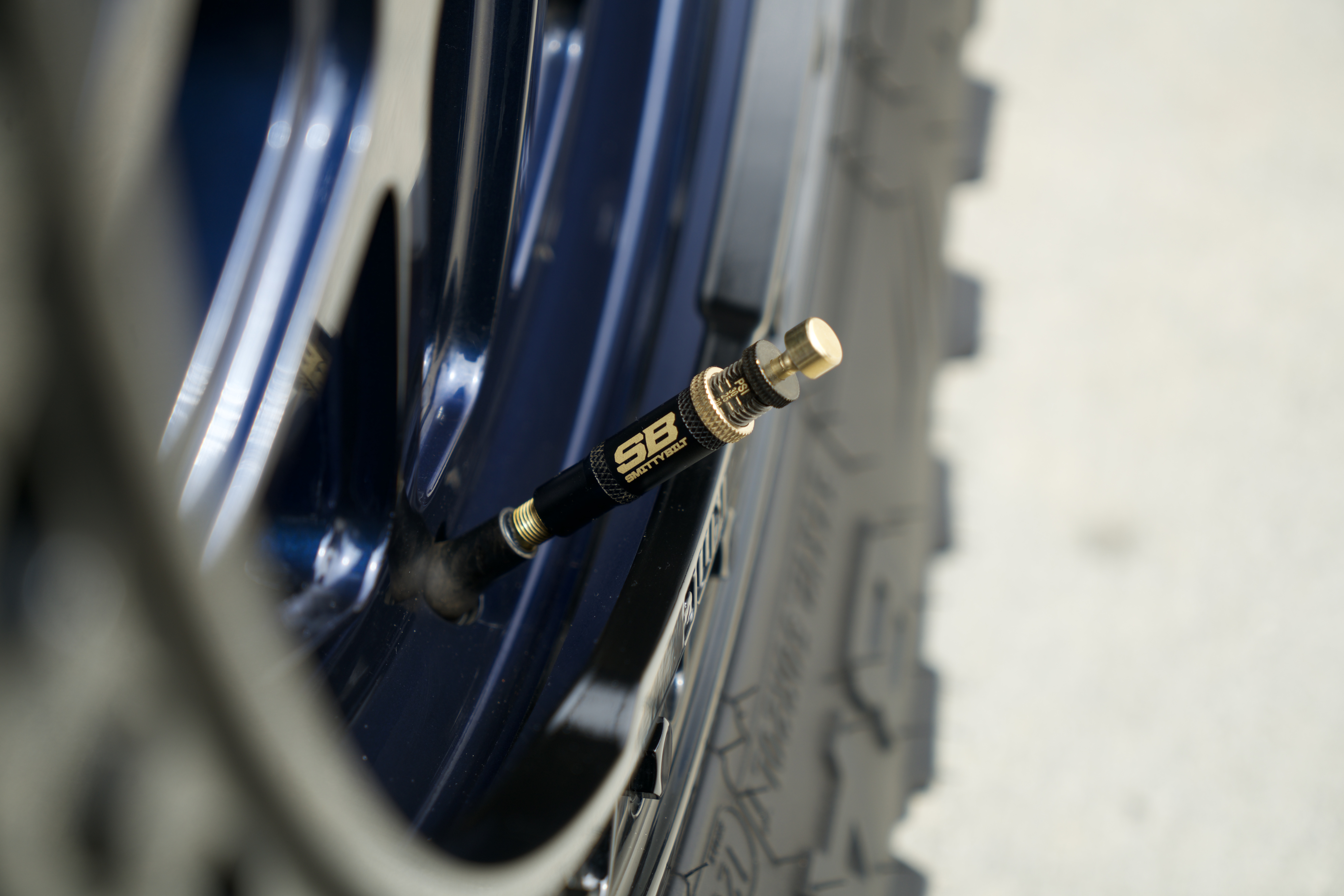 Adjustable Valve Stem Tire Deflators view 9