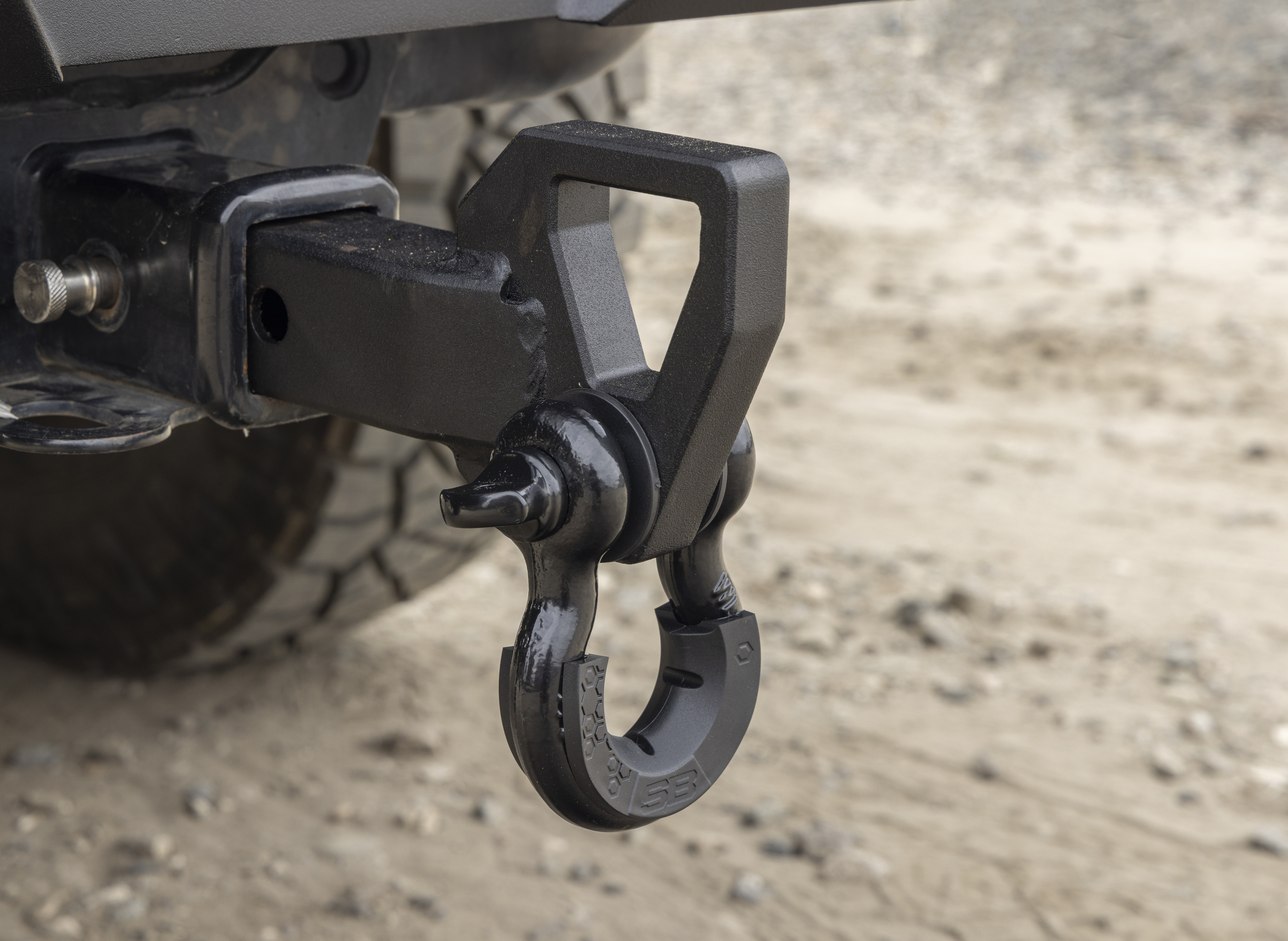 Hitch Recovery Hub – Fits 2″ Receiver – Black