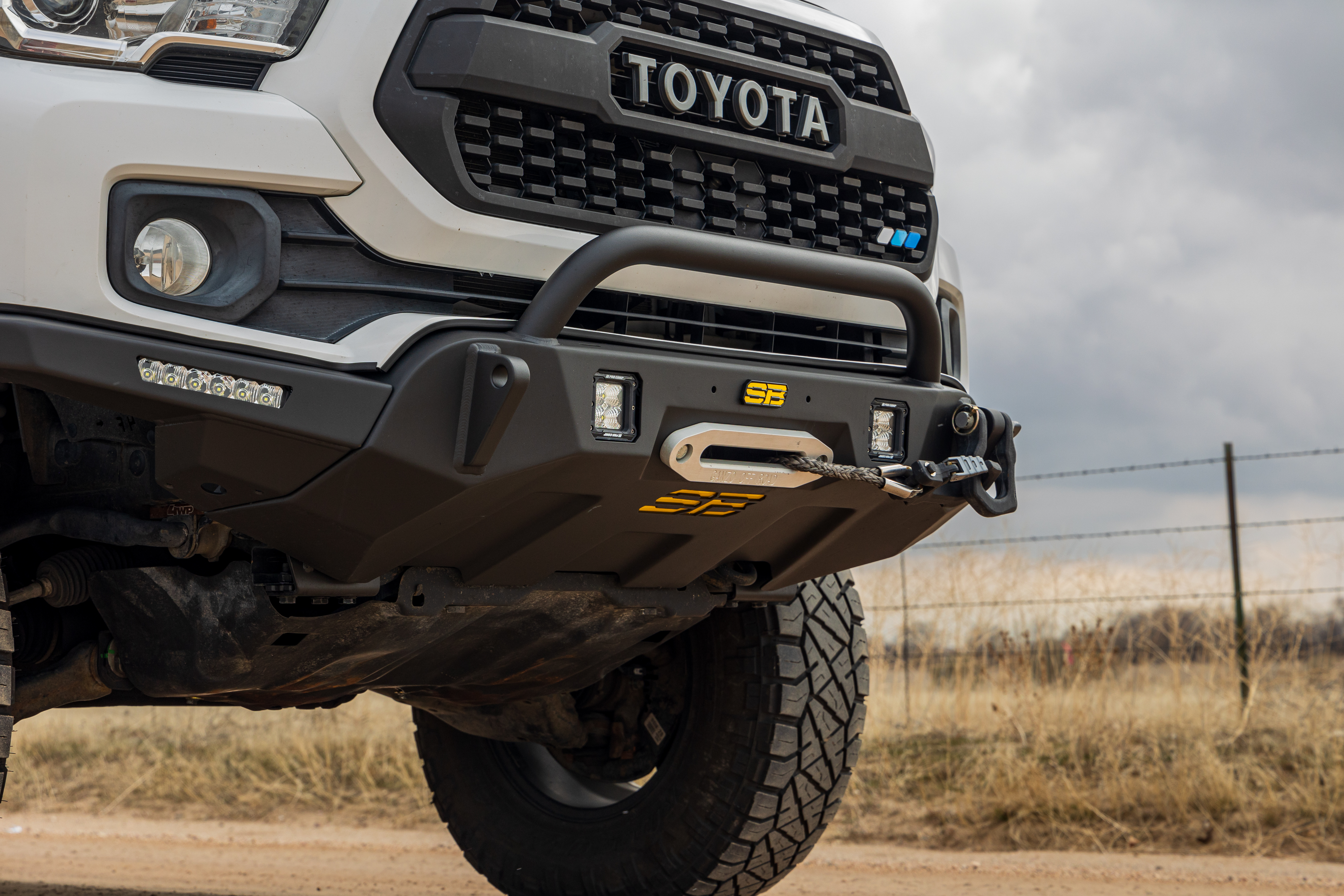 Toyota Tacoma Front Bumper (16-23 Tacoma) view 4