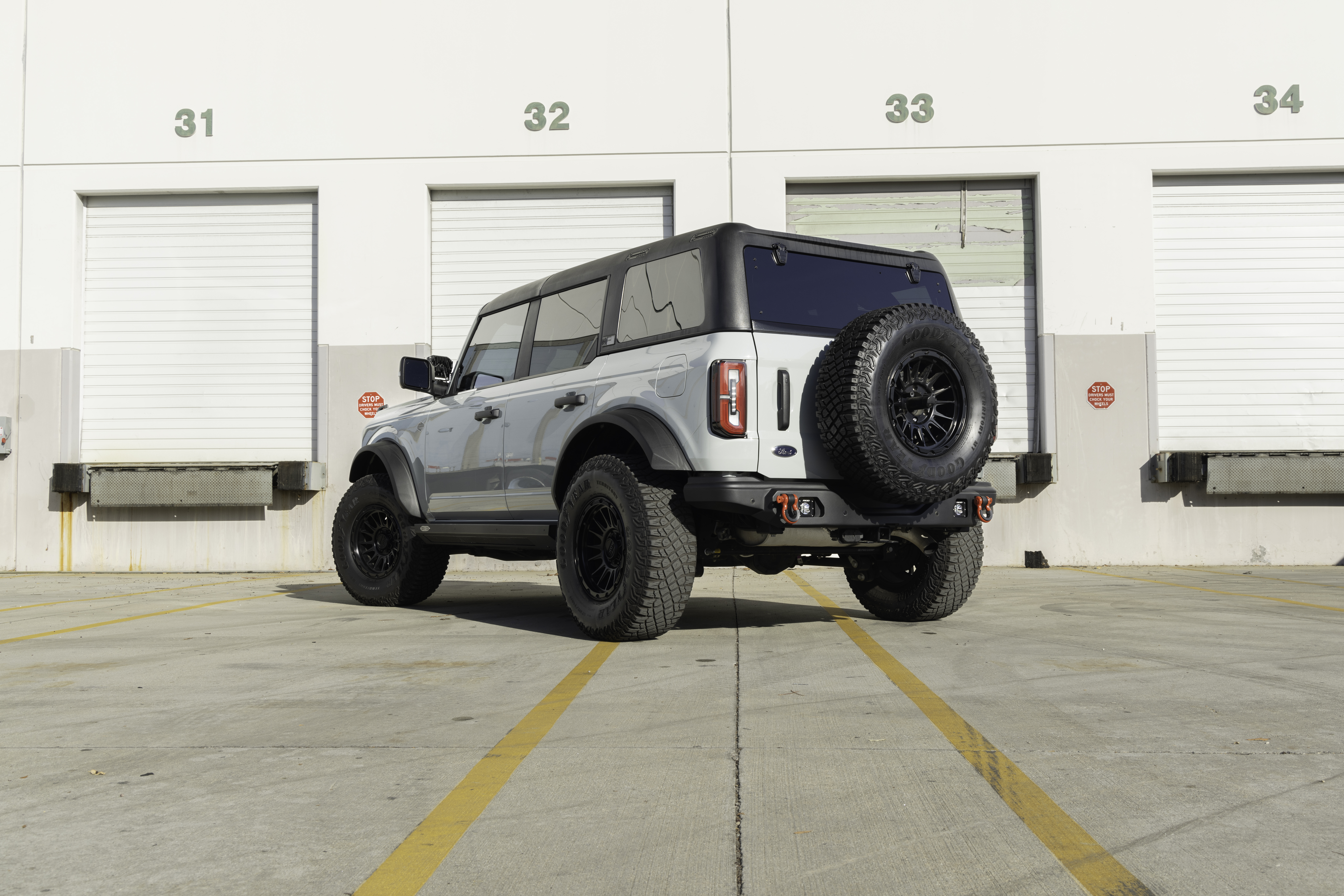Bronco XRC Rear Bumper (21+ Bronco)