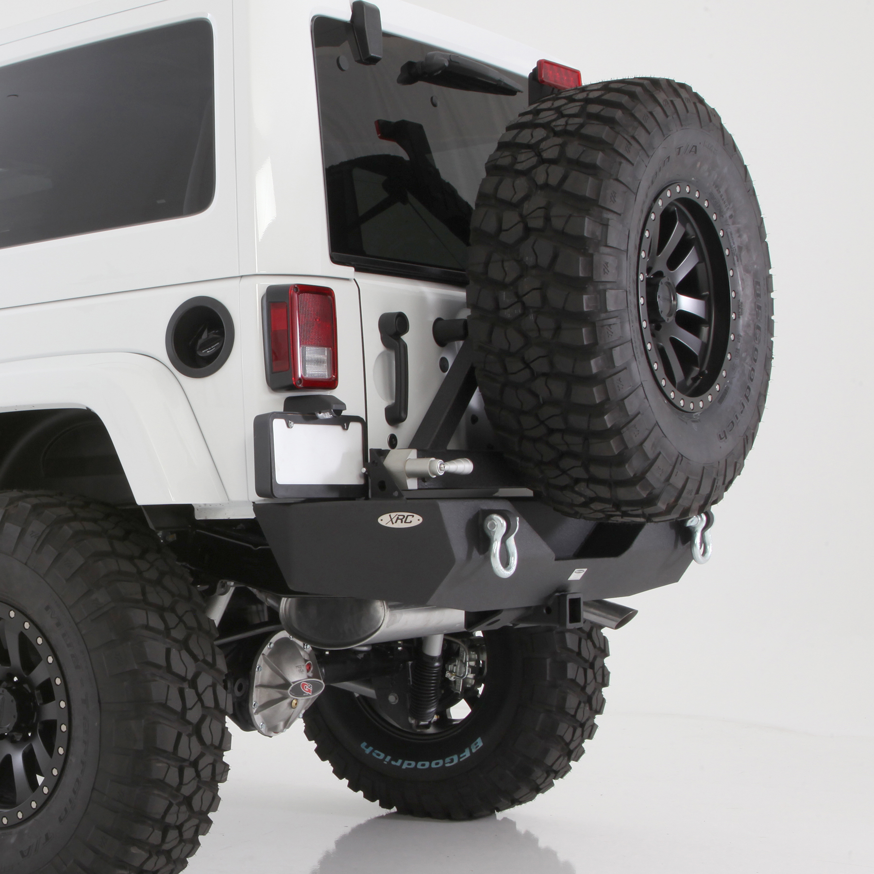 XRC RR BUMP W HITCH TIRE JK 2/4DOOR view 15