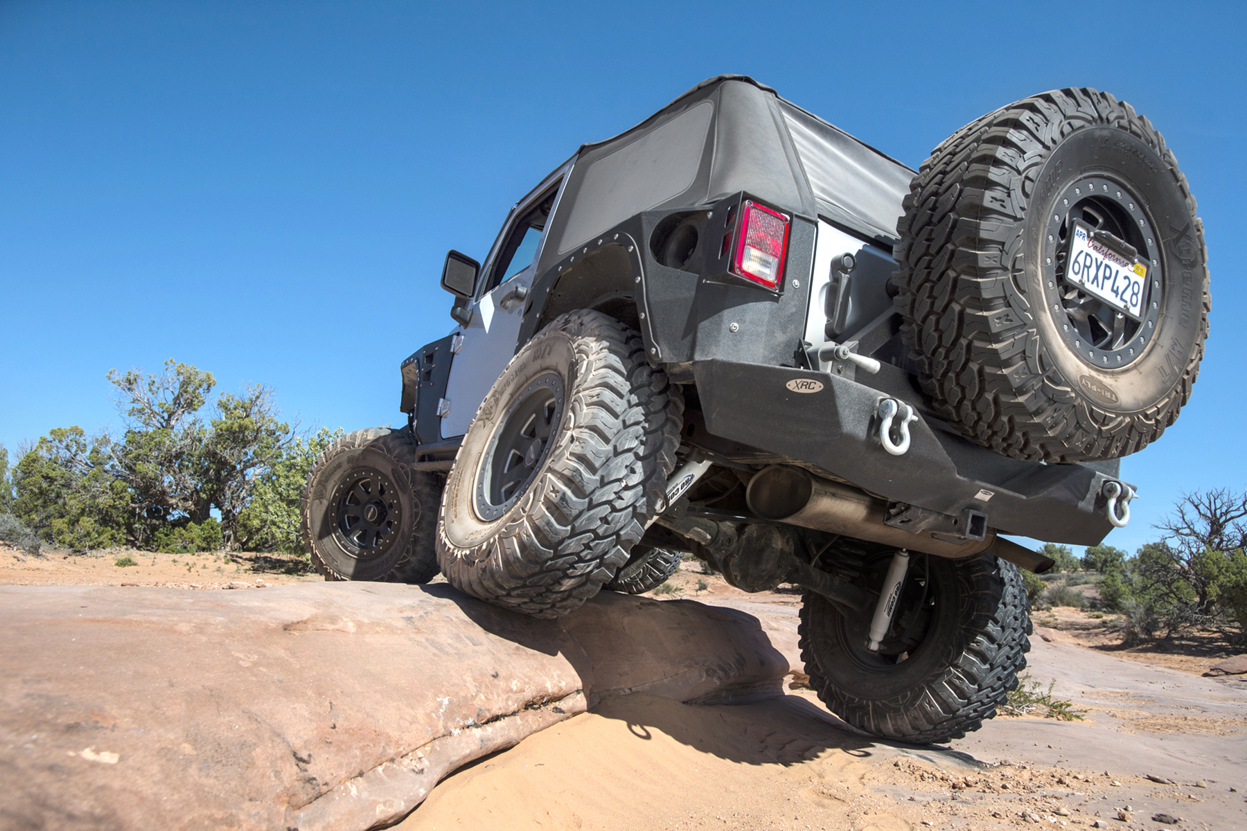 XRC RR BUMP W HITCH TIRE JK 2/4DOOR view 16