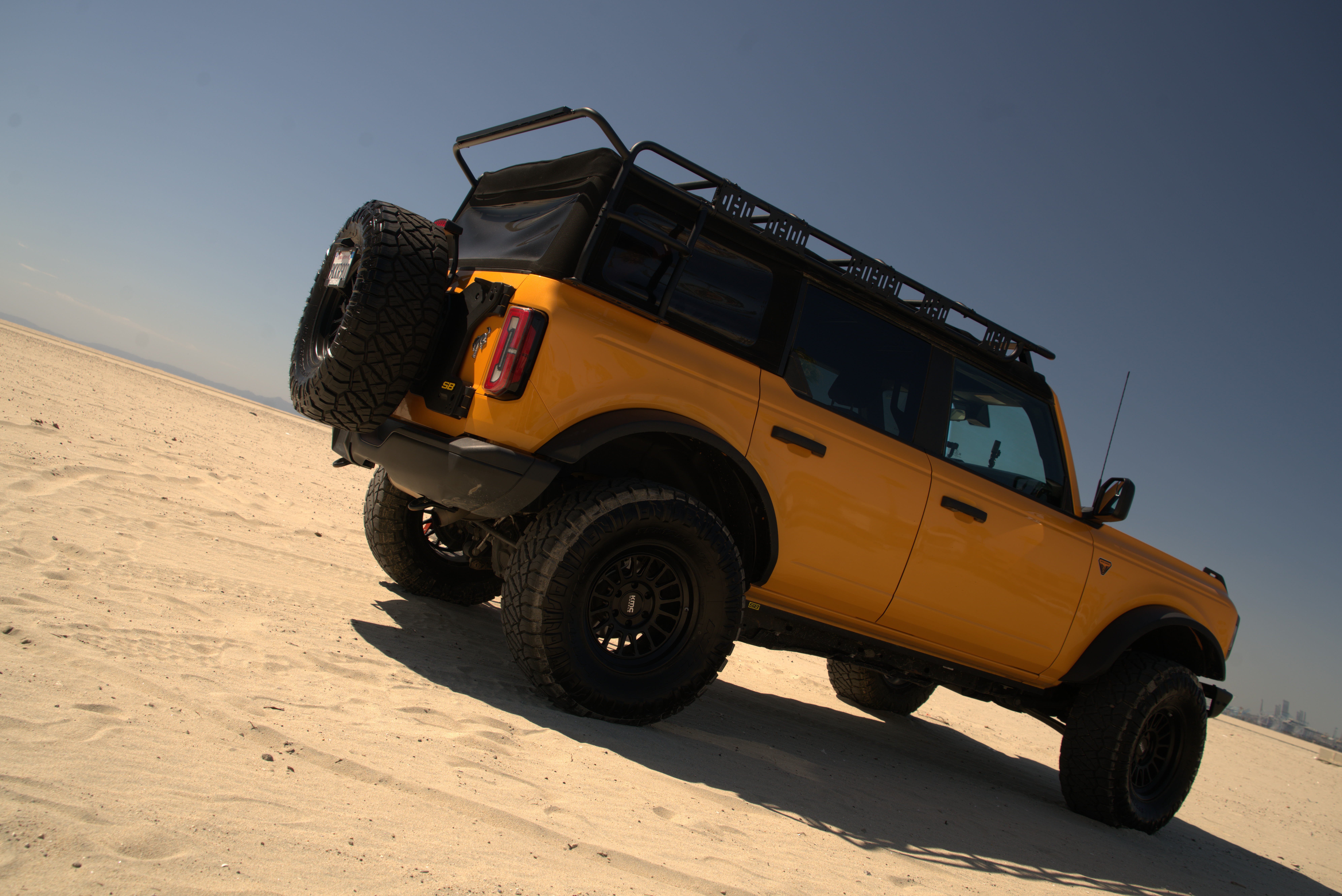 SRC Roof Rack – Textured Black (21+ Bronco 4DR) view 12