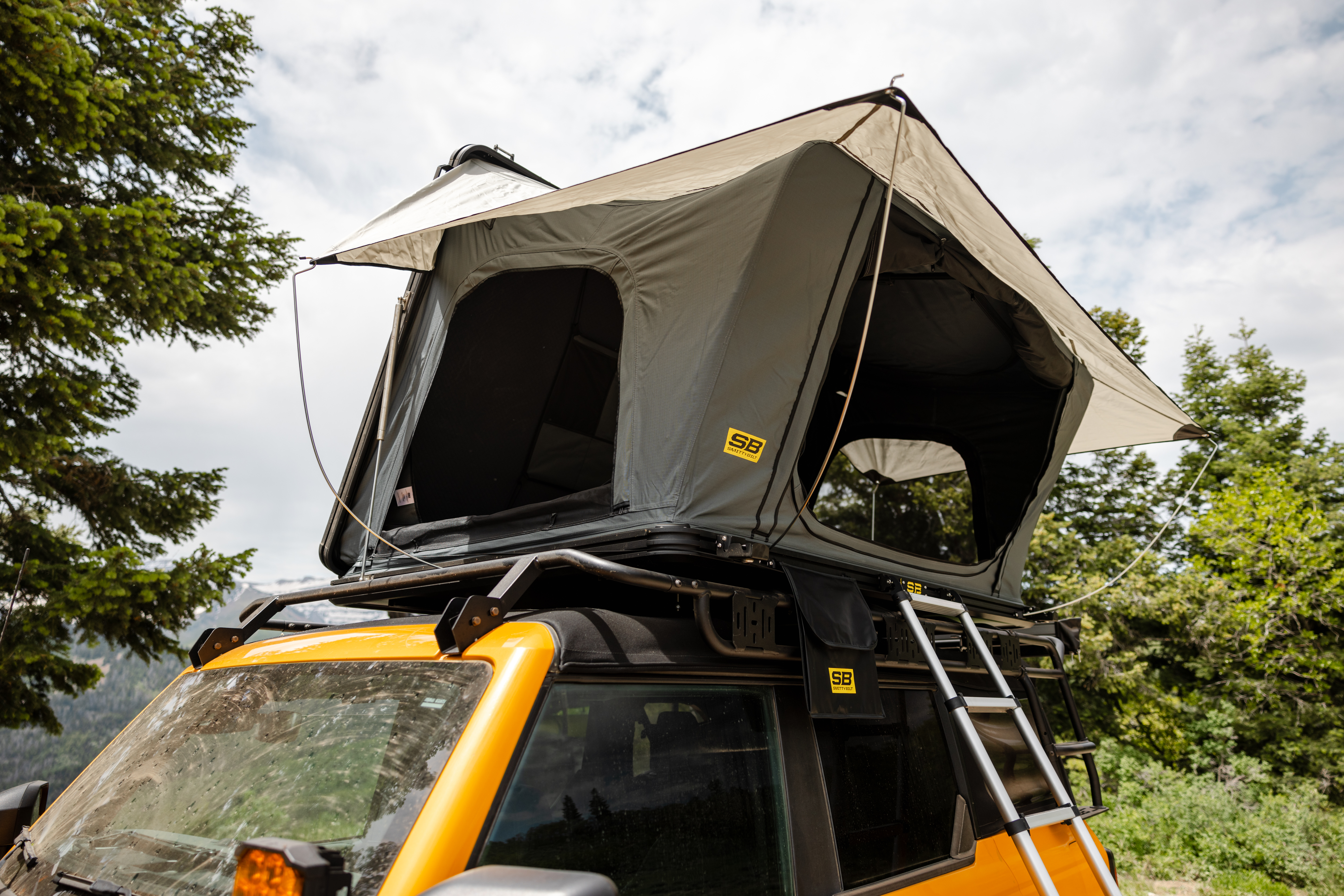 Aluminum Side Opening RTT view 4