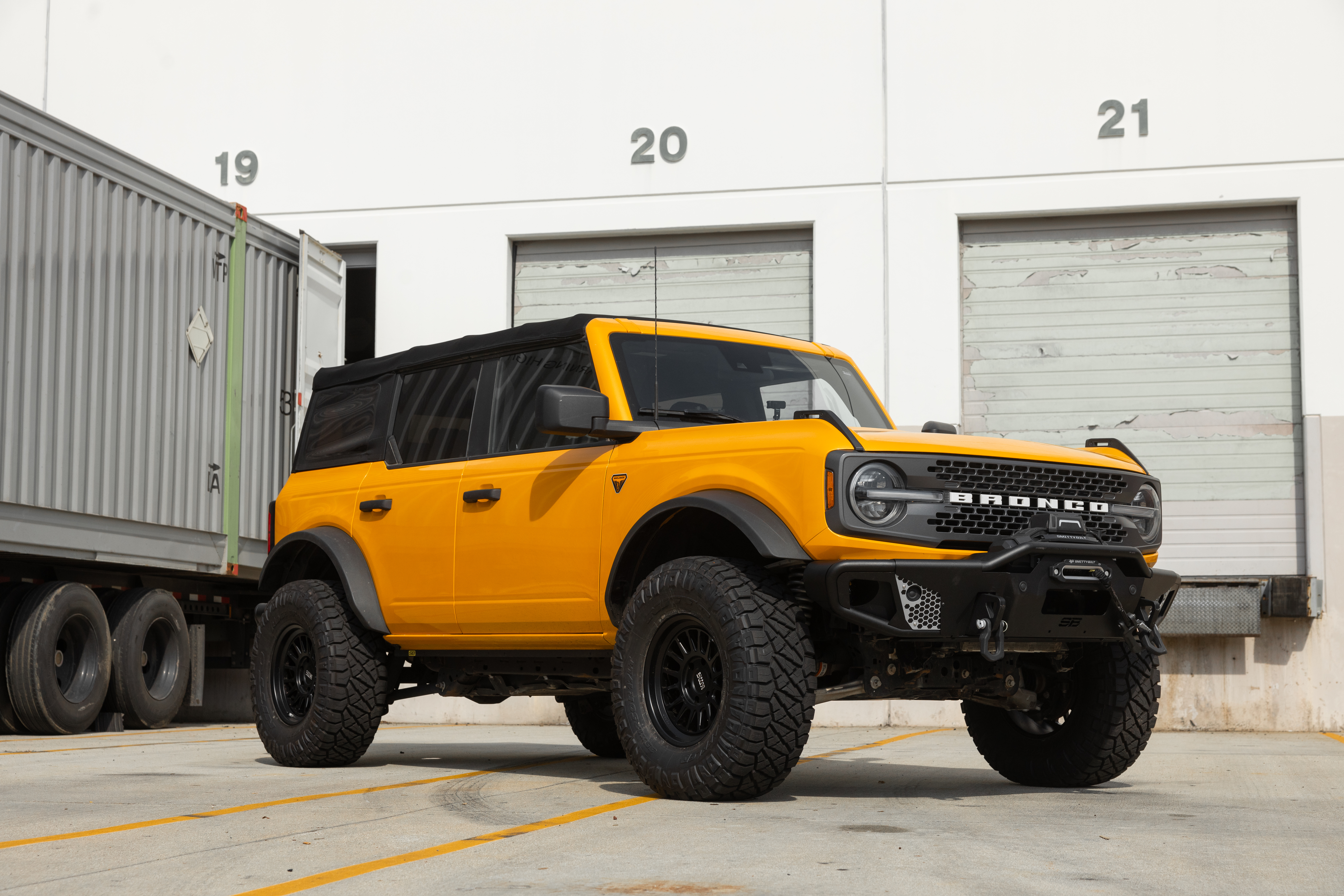 Apollo Front Bumper (21+ Bronco) view 9