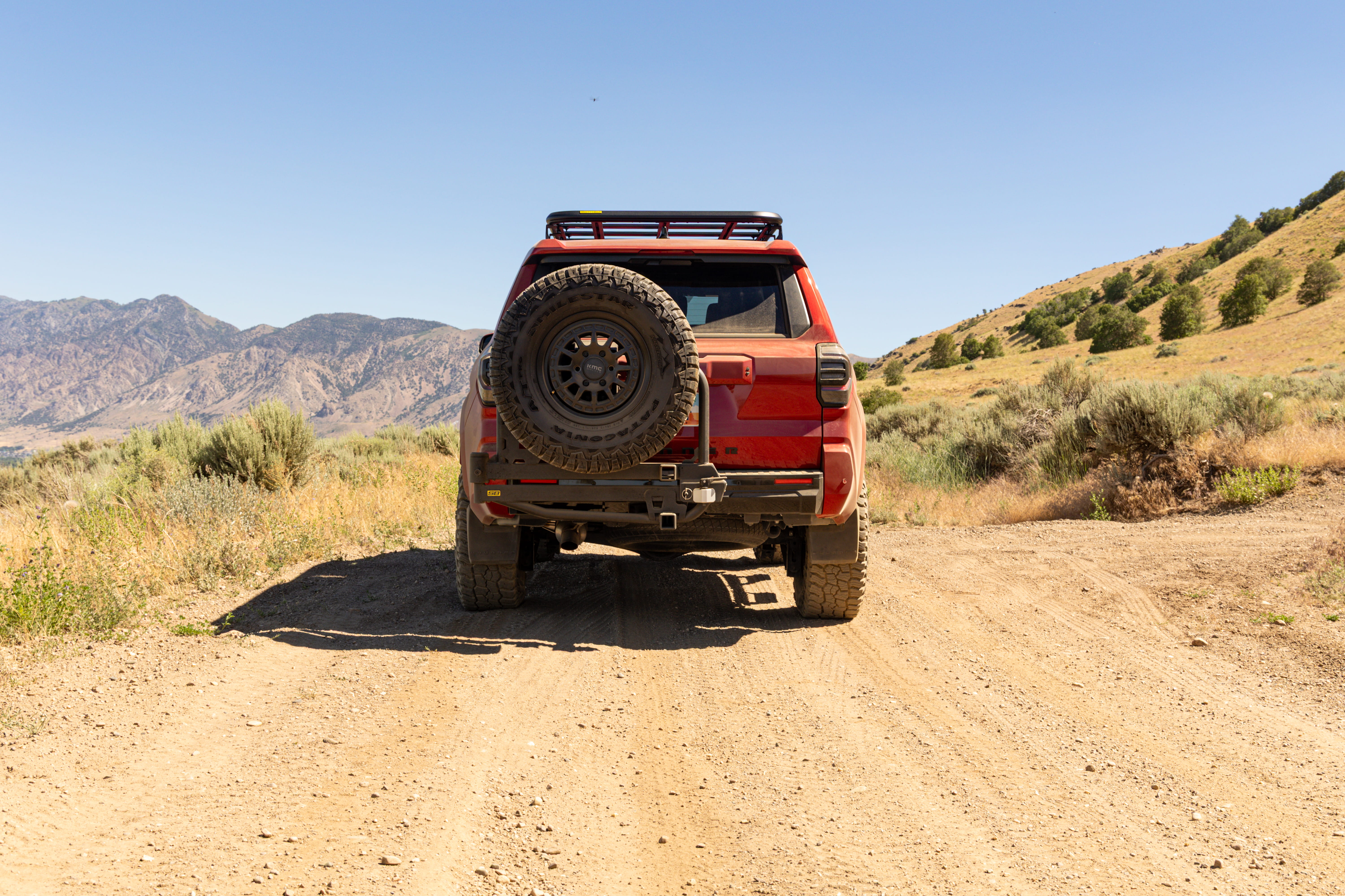 Defender Hitch Mounted Swing-Out Tire Carrier view 26
