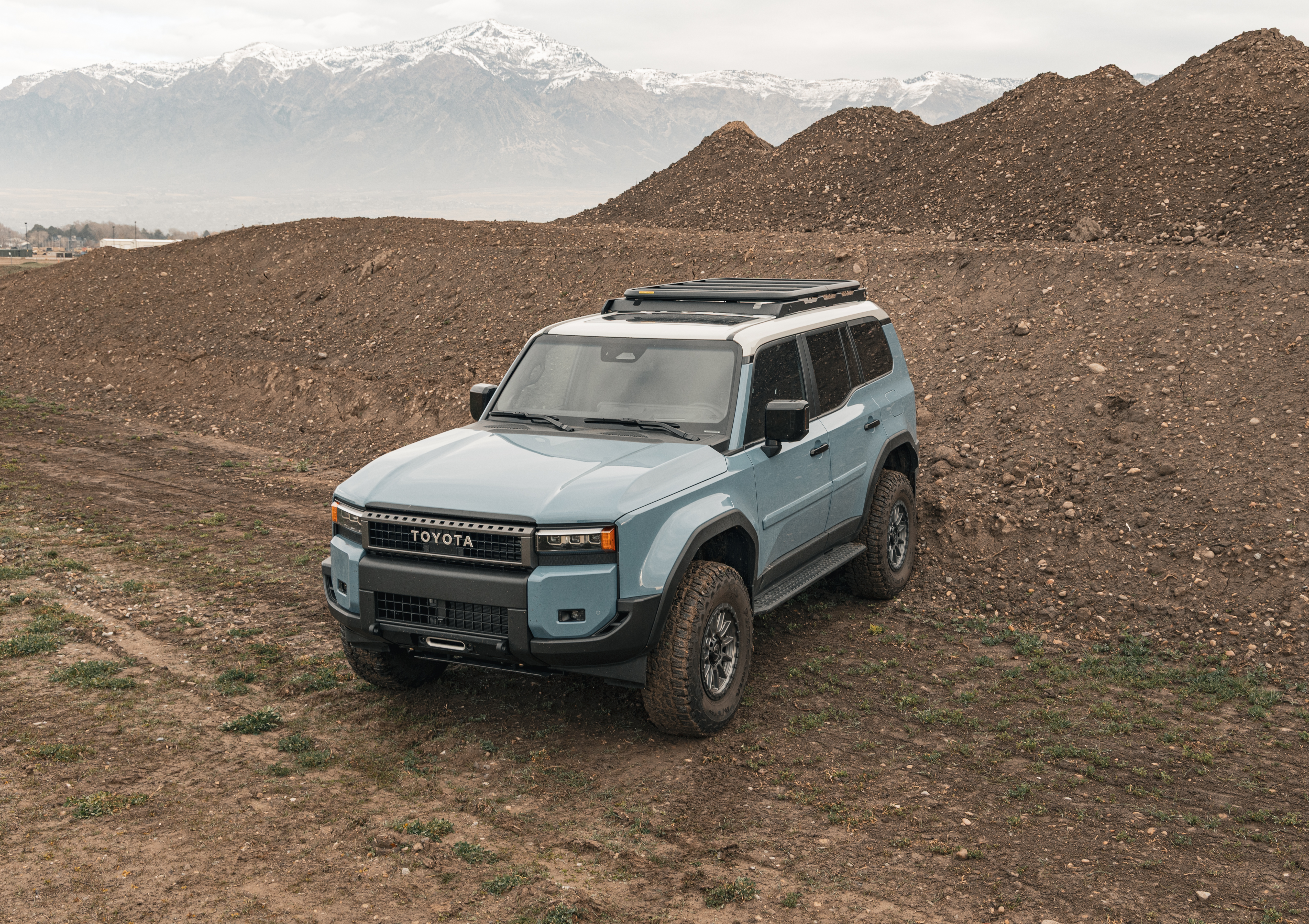 Defender Platform Mounting Kit (24+ Toyota Land Cruiser) – T22